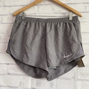 Nike Shorts Women's Size Medium‎ Grey Running Shorts Brief Lined NWT